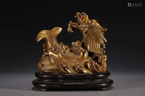 CHINESE GILT-BRONZE DRAGON-FORM PAPERWEIGHT