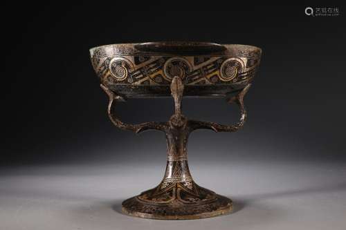 CHINESE GOLD AND SILVER-INLAID BRONZE TWO-HANDLED CUP ON STA...