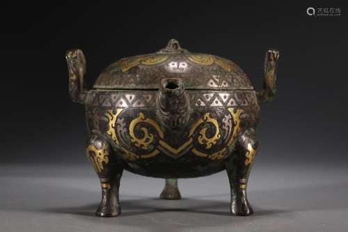 CHINESE GOLD AND SILVER-INLAID BRONZE TWO-HANDLED EWER