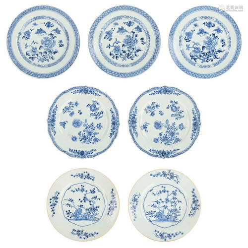 A collection of 7 Chinese plates with blue-white decor. (23 ...