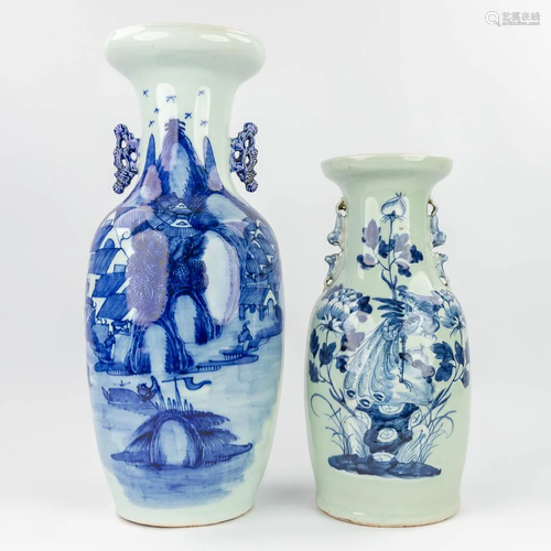 A set of two Chinese blue and white porcelain vases (58 x 23...