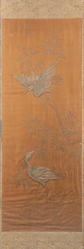 A Chinese embroidery with images of two birds, 19th C. (130 ...