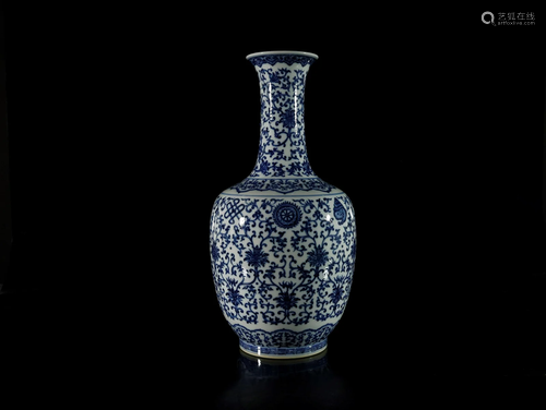 A Magnificent Blue and White 'Flower' Vase