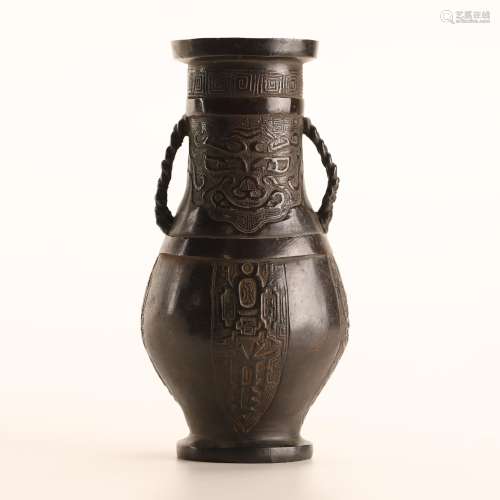 古銅饕餮紋花瓶