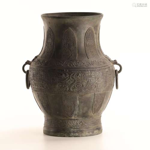 青銅饕餮紋大花瓶