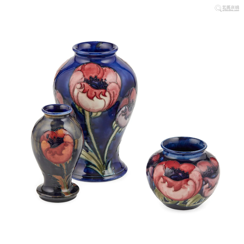 WILLIAM MOORCROFT (1872-1945) FOR MOORCROFT POTTERY ‘BIG POP...