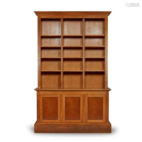 LINLEY, LONDON PAIR OF LIBRARY BOOKCASES, CONTEMPORARY