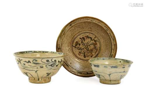 An Annamese Porcelain Bowl, 15th/16th century, painted in un...