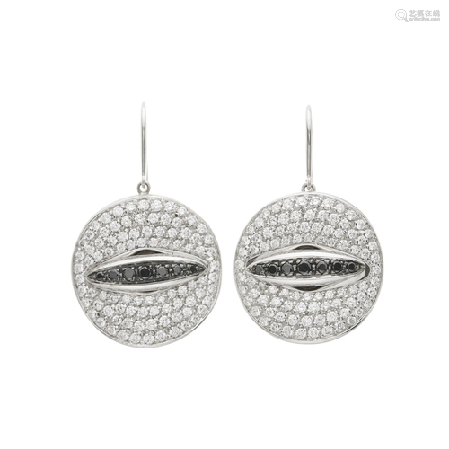 Gavello, a pair of 18ct gold pave-set di