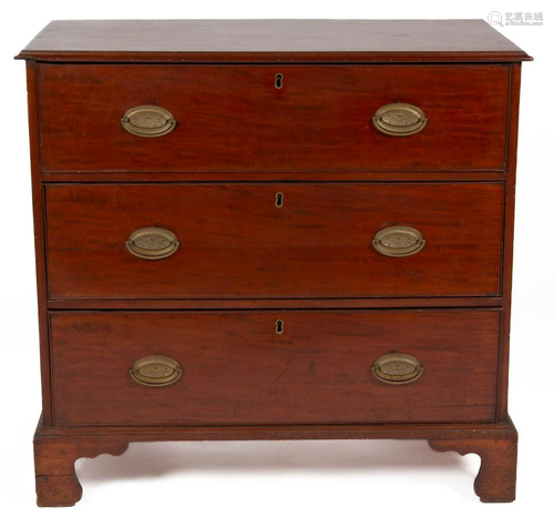 BRITISH CHIPPENDALE MAHOGANY CHEST OF DRAWERS