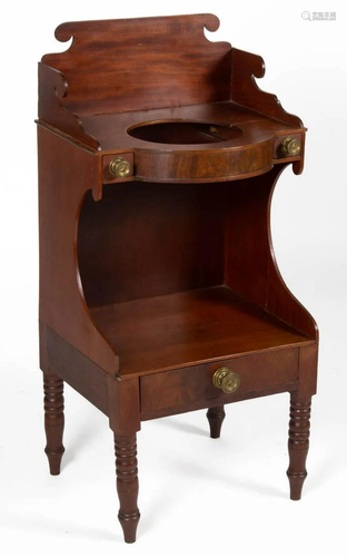 AMERICAN CLASSICAL MAHOGANY WASHSTAND