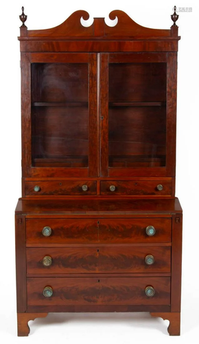 MID-ATLANTIC LATE FEDERAL MAHOGANY BOOKCASE / SECRETARY