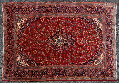 SEMI-ANTIQUE PERSIAN ORIENTAL CARPET / RUG