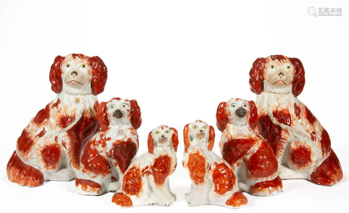 ENGLISH STAFFORDSHIRE HAND-PAINTED CERAMIC SPANIEL / DOG FIG...