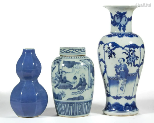 CHINESE EXPORT PORCELAIN BLUE AND WHITE ARTICLES, LOT OF THR...