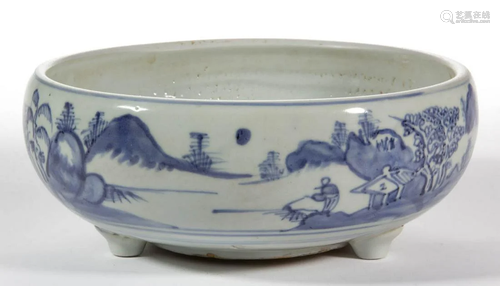 CHINESE BLUE AND WHITE PORCELAIN BOWL