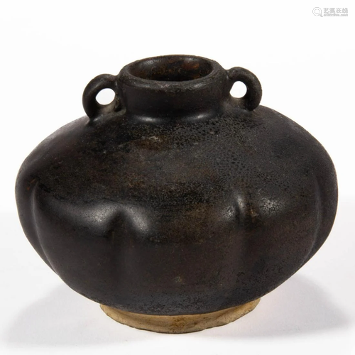 CHINESE / ASIAN BLACK-GLAZED STONEWARE VASE