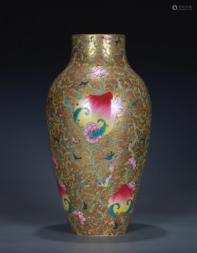 A Chinese Glazed Famille-Rose Porcelain Vase