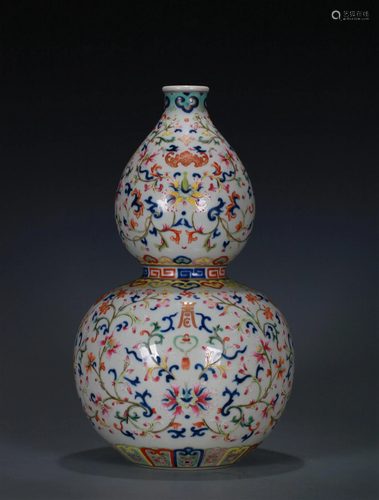 A Chinese Famille-Rose Double Gourd Porcelain Vase