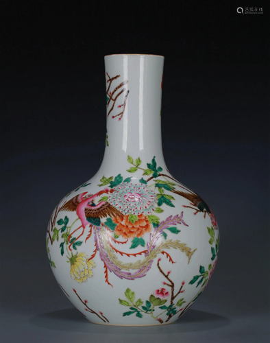 A Chinese Famille-Rose Porcelain Vase