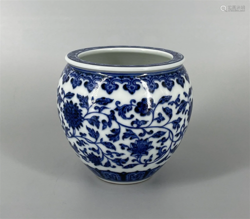 CHINESE BLUE AND WHITE JAR,QIANLONG MARK
