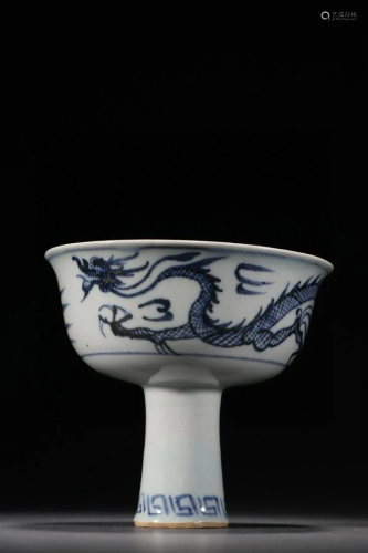 CHINESE BLUE AND WHITE STEM CUP