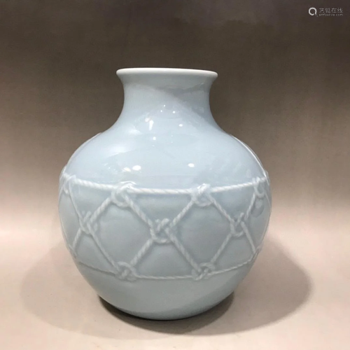 CHINESE SKY BLUE GLAZED VASE,YONGZHENG MARK