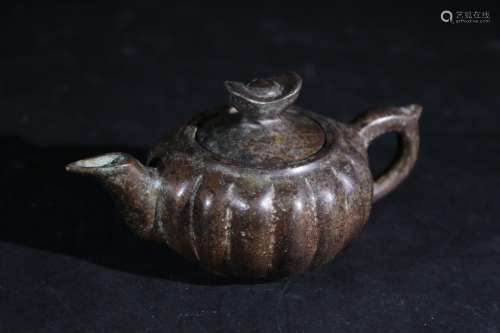 青銅瓜菱茶壺
