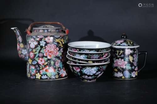 粉彩茶壺、杯、碗 共7件
