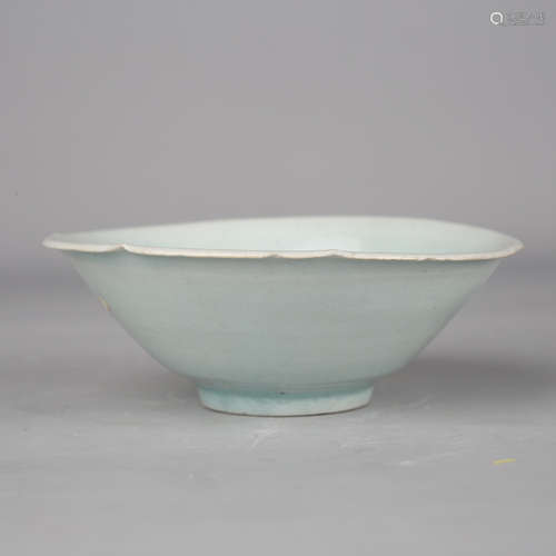 Misty-Celadon-Glazed Bowl