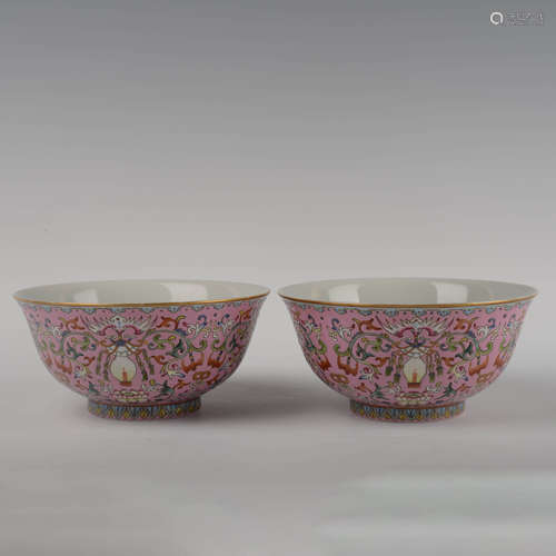 Pair of Rouge-Red Glaze and Famille Rose Bat Bowls