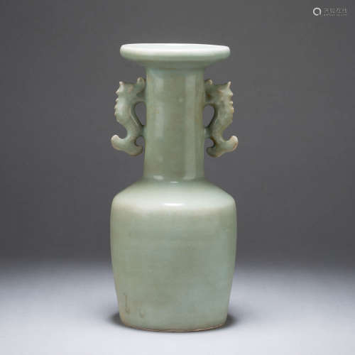 Celadon Glaze Mallet Vase