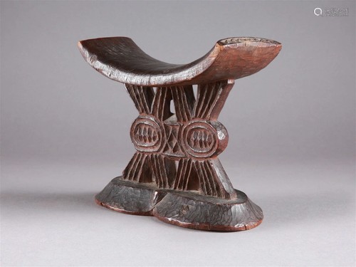 A Shona Headrest, "mutsago"