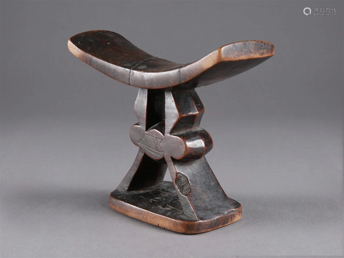 A Shona Headrest, "mutsago"