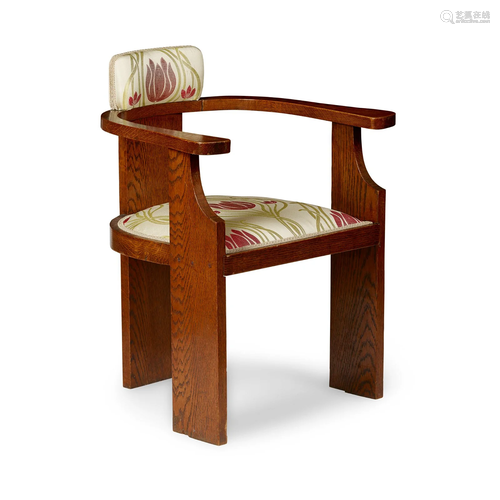 MANNER OF M. H. BAILLIE SCOTT ARMCHAIR, CIRCA 1900