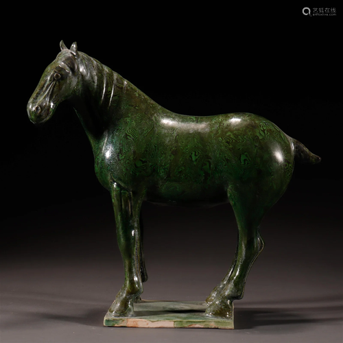 A Chinese Twist Glaze Pottery Horse Tang Dyn.