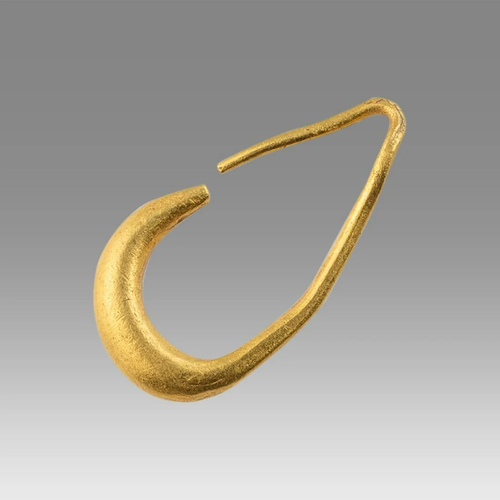 Ancient Roman Gold Earring c.1st-4th century AD.