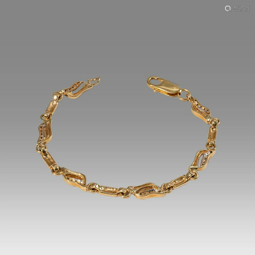 18k Gold Bracelet with Diamond weight 16.2 grams.