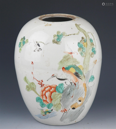 A FINELY BIRD PAINTING SMALL PORCELAIN JAR