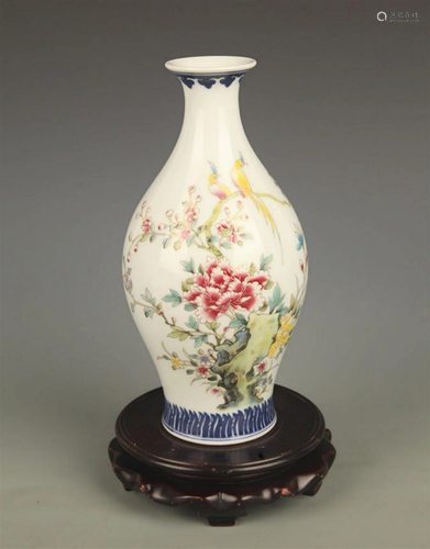 A FAMILLE ROSE OLIVE STYLE PORCELAIN VASE