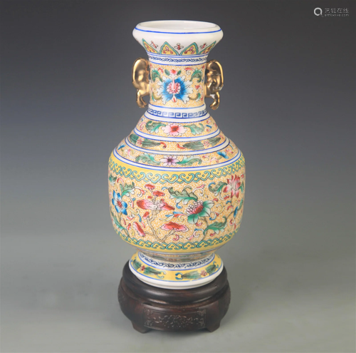 RARE ENAMEL COLOR LOTUS AND GANODERMA PATTERN VASE