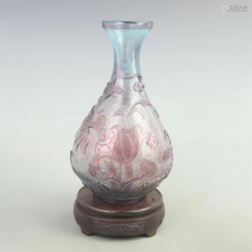 RARE FLOWER PATTERN GLASS MADE YU HU CHUN BOTTLE