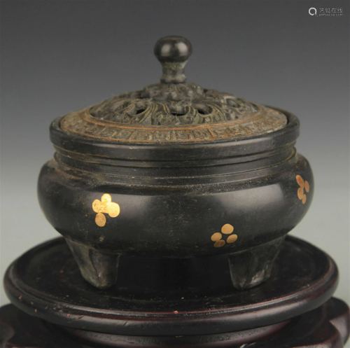 A BRONZE SPRINKLE GOLD INCENSE BURNER BURNER