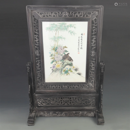 A LARGE PORCELAIN PAINTING WITH WOODEN FRAME TABLE SCREEN