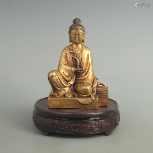 A FINE GILT BRONZE GUAN YIN STATUE