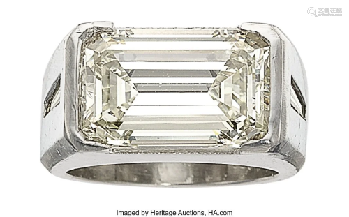 55208: Diamond, Platinum Ring Stones: Emerald-cut diam