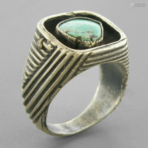 VINTAGE SOUTHWESTERN STERLING UNISEX TURQUOISE RING