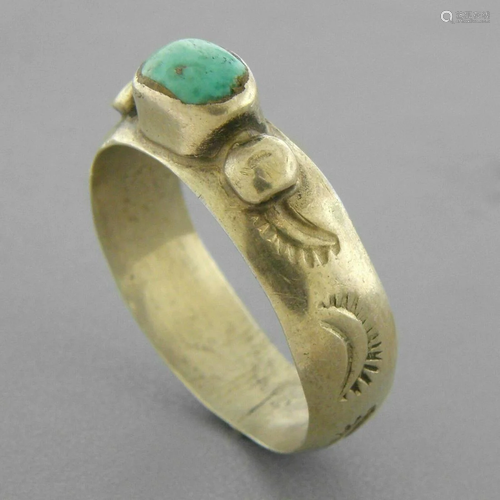 VINTAGE SOUTHWESTERN STERLING SILVER TURQUOISE RING