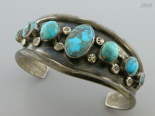 VINTAGE NAVAJO STERLING SILVER TURQUOISE CUFF BANGLE BEAUTIF...