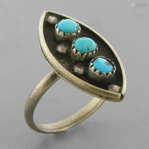 VINTAGE NAVAJO STERLING SILVER SNAKE EYE TURQUOISE RING